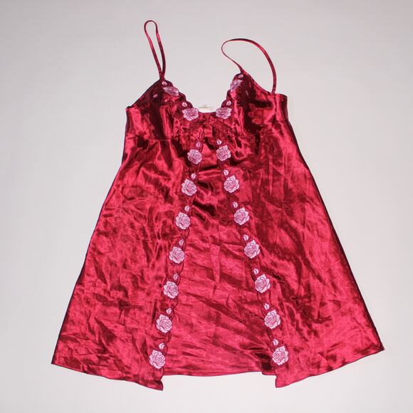 Y2K Short Stories Wine Red With Embroidered Flowers - Picture 1 of 6